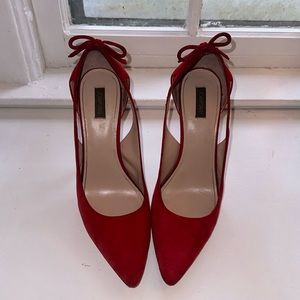 Stunning, unique Red suede pumps by Joan&David- 9.5